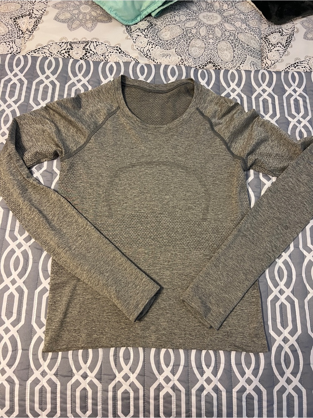 Lululemon Swiftly Long Sleeve Top Shorter Length